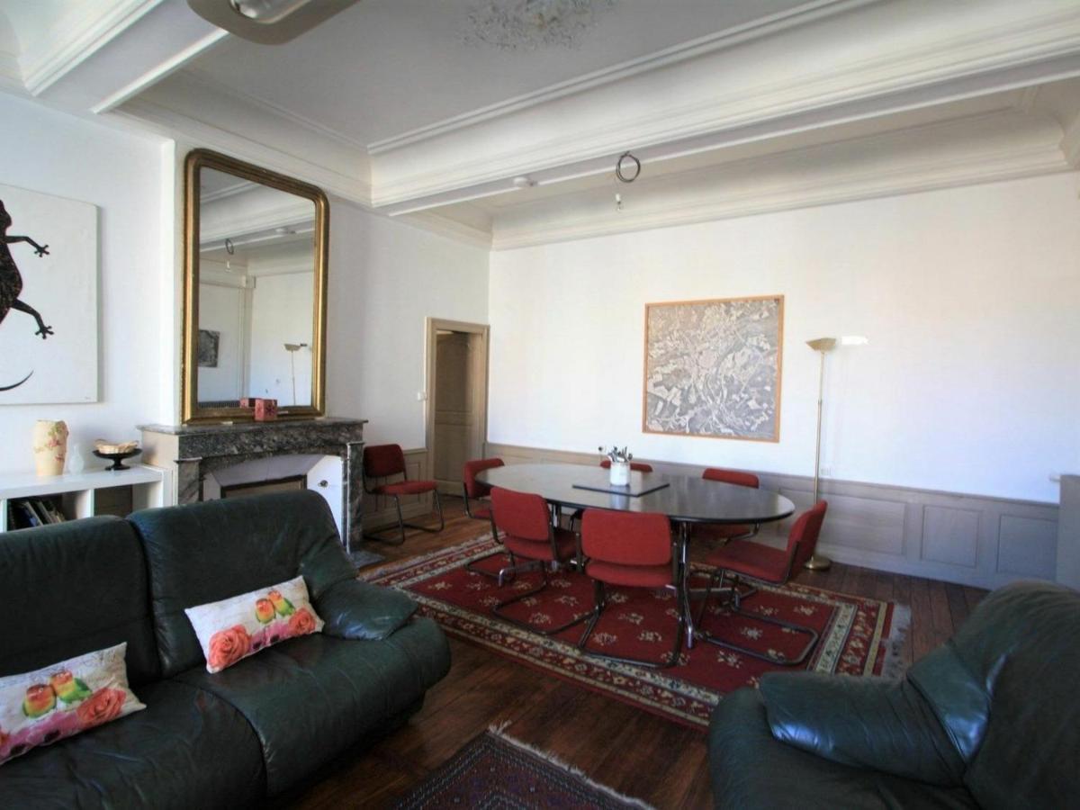 Appartement Historique Au Centre De Toul, Proche Cathedrale, Tous Services Inclus - Fr-1-584-74 Exterior foto